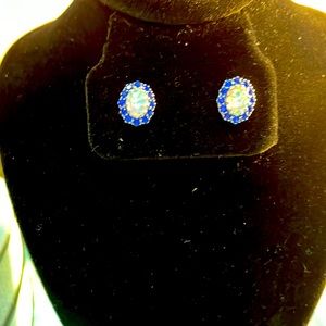 925 AND BLUE SAPHIRE AND WHITE OPAL
